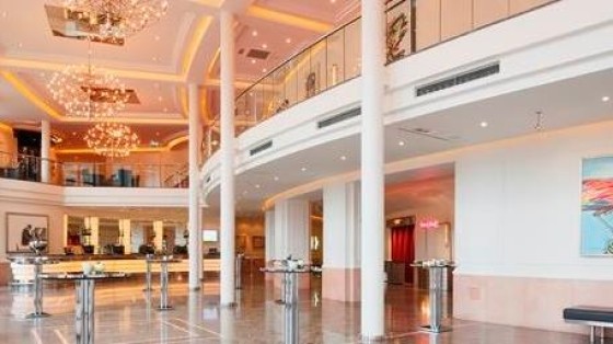 'Stage Entertainment onderzoekt beursgang'