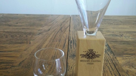 Beerenburg-maker Weduwe Joustra maakt doorstart