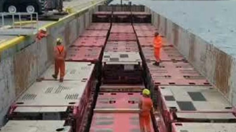 Containerreder Euro-Rijn lijft concurrent Danser Group in