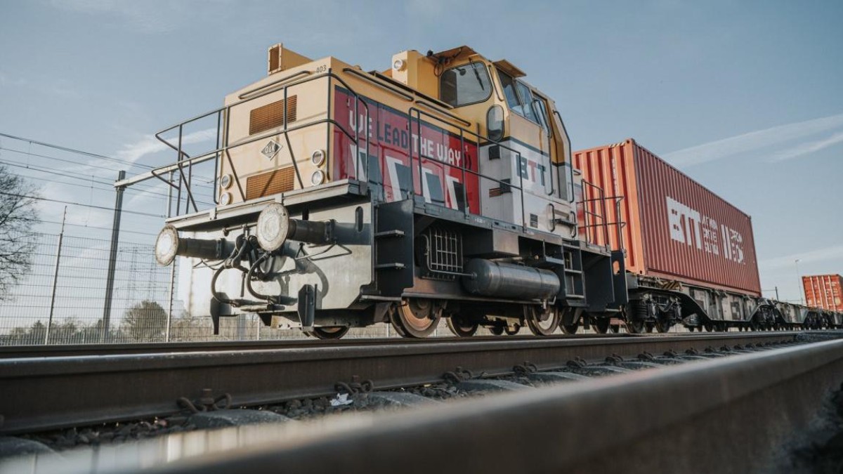 Tilburgse transporttak naar China wisselt van eigenaar