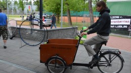 Accell lijft moederbedrijf Babboe helemaal in