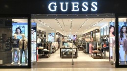 Eigenaar G-Star wil kledingmerk Guess overnemen
