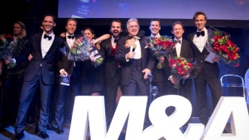 M&A Awards 2016: Winnaars vliegen Lee Towers om de hals