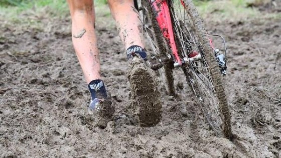 Maker van veldrijbanden voor Van der Poel in Italiaanse handen