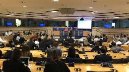 European FinTech pre-conference: "Waarom de dinosaurus helpen?"