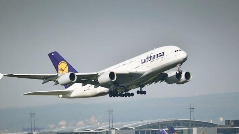 Duitsland verkoopt een deel van zijn belang in Lufthansa
