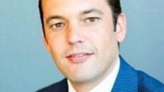 Camiel de Vries RA tijdelijk statutair bestuurder Hurks