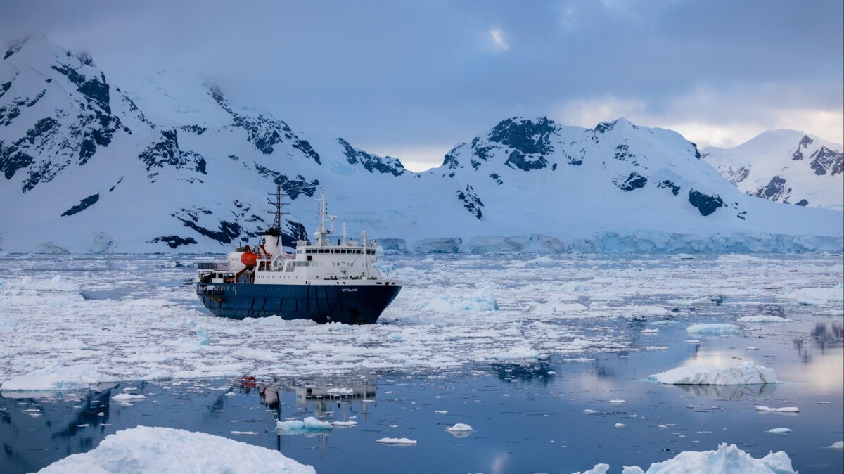 Expeditiecruise Oceanwide Expeditions naar de Noordpool. 