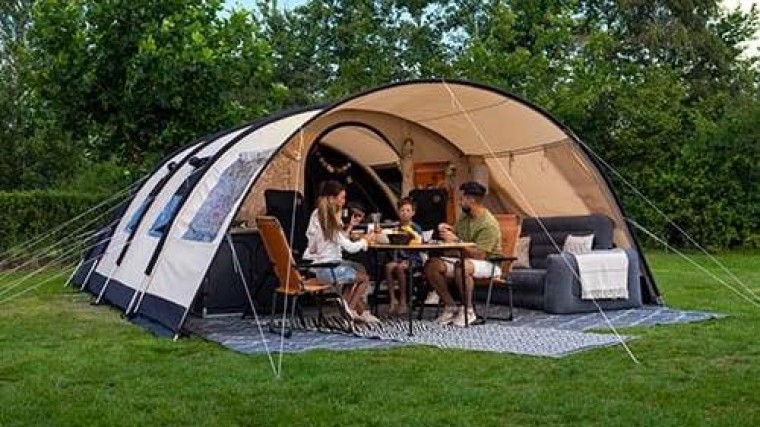 Kampeerbedrijven zoeken elkaar steeds vaker op