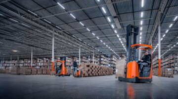 Heftruckbedrijf Prins Groep neemt concurrent uit Helmond over