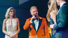 Boekhoorn haalt bezem door directie HEMA