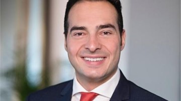 Kennedy Van der Laan haalt Frans Langerak aan boord