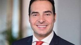 Kennedy Van der Laan haalt Frans Langerak aan boord