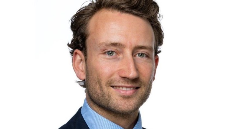 M&A in the Big Apple; van de Bijlmer naar Wall Street