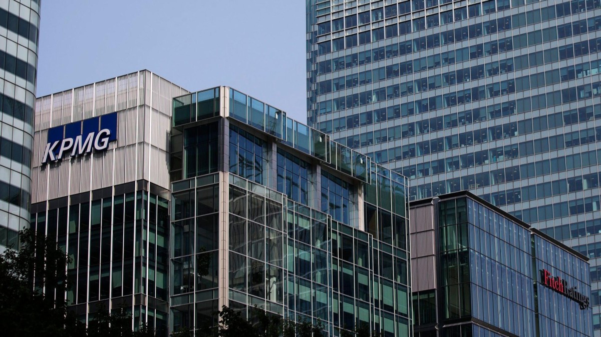 KPMG UK zet het mes in het dealadviesteam