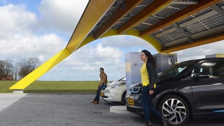 Snellaadbedrijf Fastned op 14 juni naar beurs