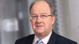 Guy Elliott ook weg bij Britse toezichtclub