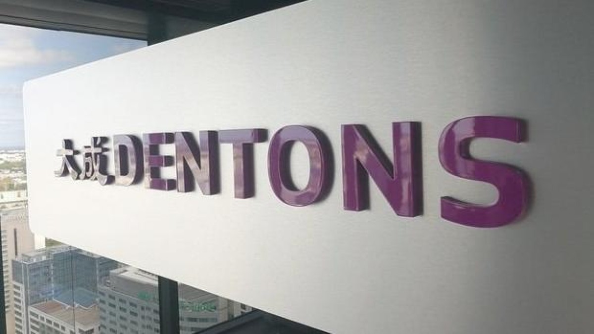 Advocatenkantoor Dentons bestaat vijf jaar in Nederland
