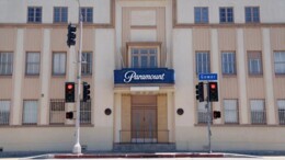 Rechter VS: Weg vrij voor overname Warner Bros. door Paramount