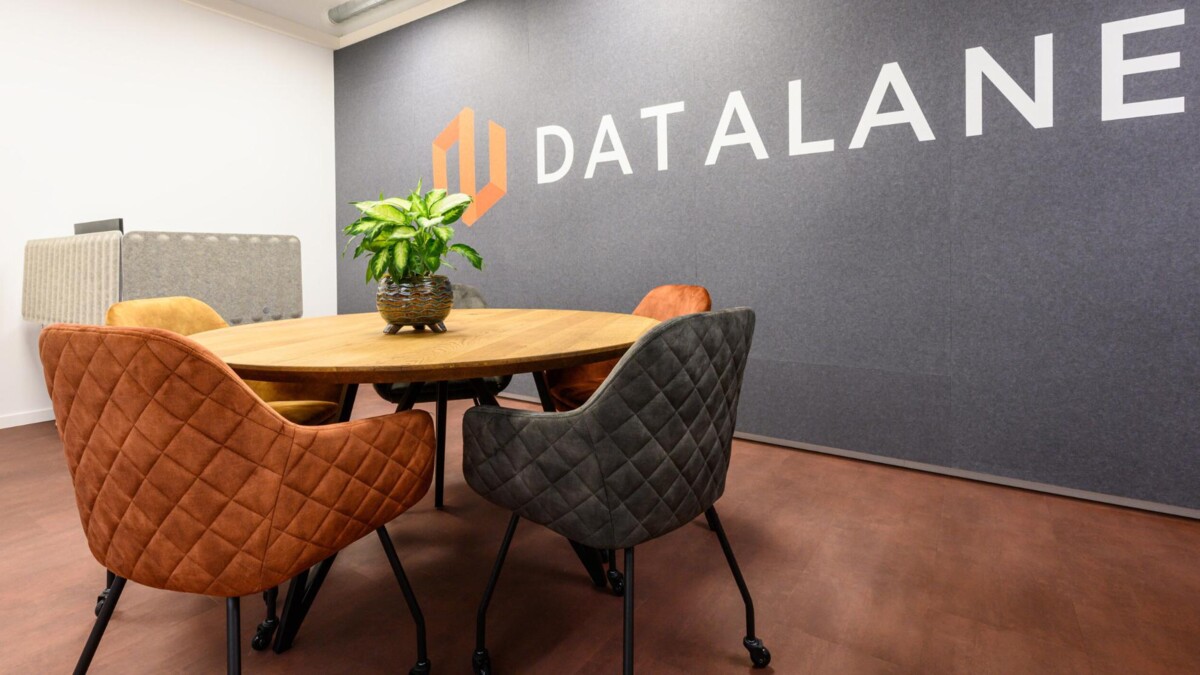 Oak Tree Hill Capital in zee met Datalane uit Vught.