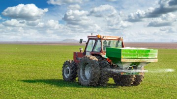 Kunstmestfabriek verkoopt twee dochters in paar dagen voor 6,4 miljard