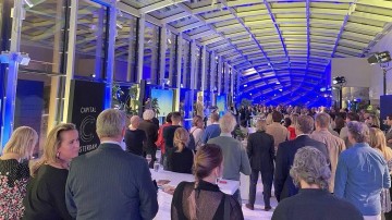 Ondernemers en investeerders bij elkaar op benefietavond Oekraïne