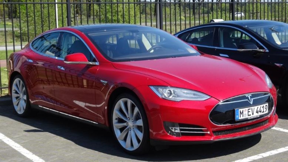 Winst Tesla dankzij Model 3