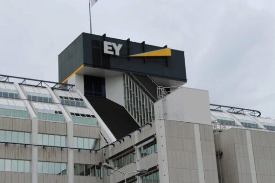 Overname i3 door EY definitief